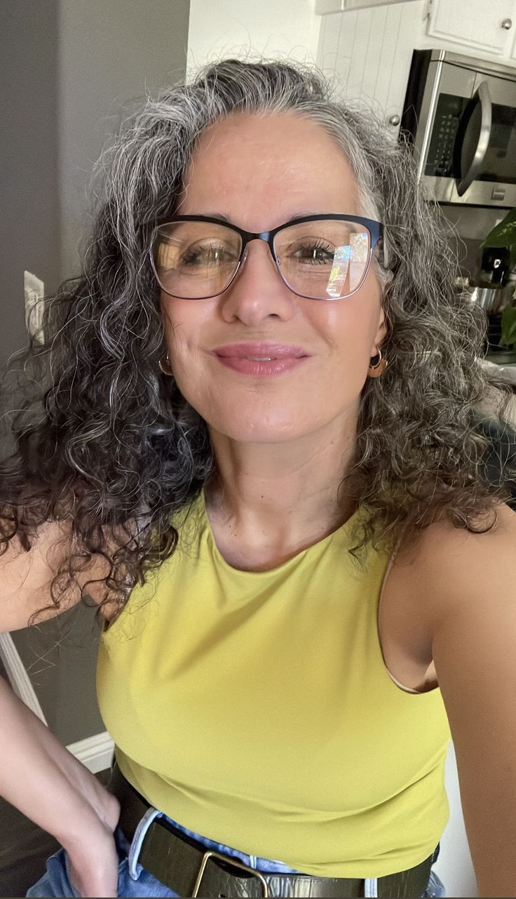 <em>Elena  Martinez</em>